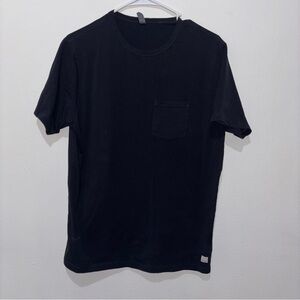 Men's Feather Pocket Tee Size Small